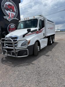 FREIGHTLINER CASCADIA DOMPE JX3246