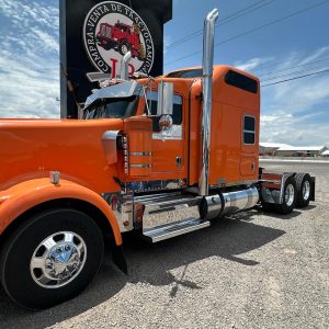 KENWORTH W900